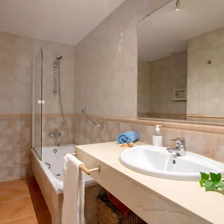 Charming Golf, Pool And Private Parking Apartman