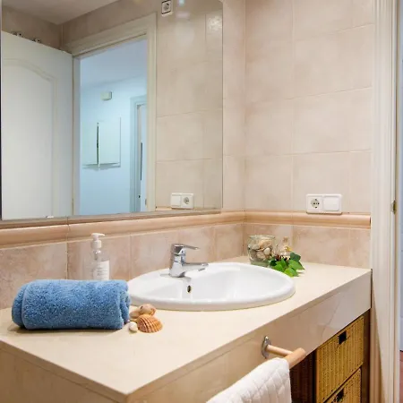Charming Golf, Pool And Private Parking Apartman