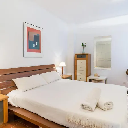 Apartment Charming Golf, Pool And Private Parking Pals